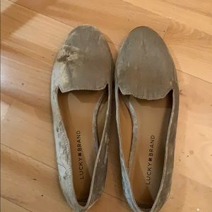 Lucky never worn velvet flats